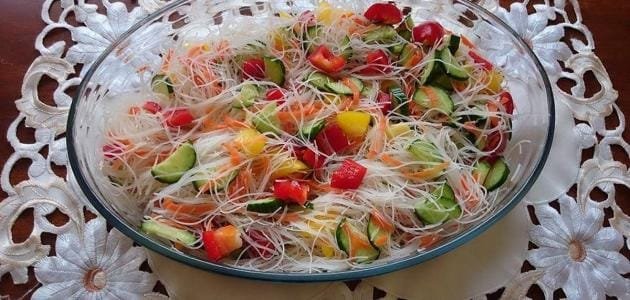 طريقة طبخ عيدان الأرز لتحضير وجبة خفيفة وصحية 2 طريقة طبخ عيدان الأرز